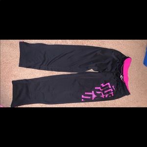 Women’s Nike Therma-Fit sweatpants